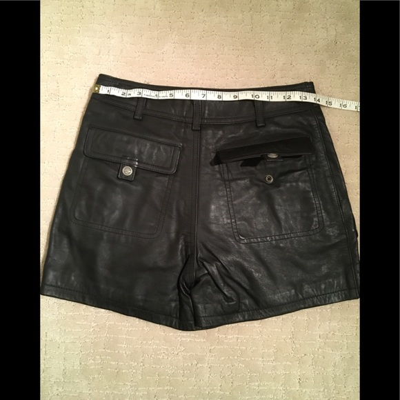 Harley Davidson Leather shorts - Picture 3 of 8